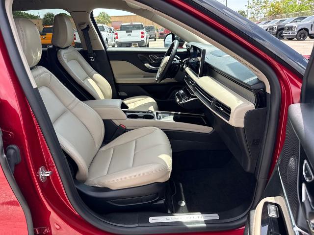 2025 Lincoln Corsair Premiere