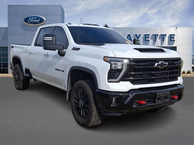 2025 Chevrolet Silverado 2500HD 4WD Crew Cab Standard Bed LT for sale in Fayetteville, NC
