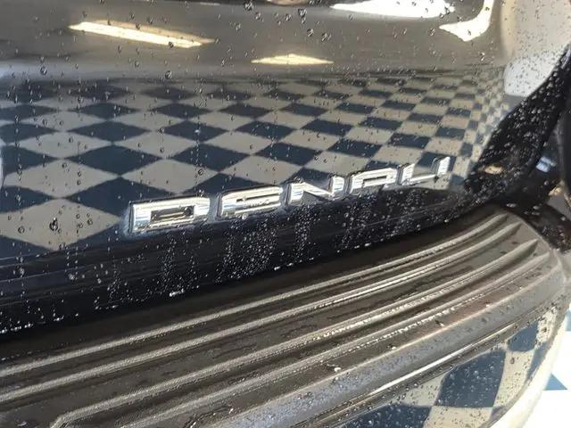 2023 GMC Yukon XL 4WD Denali