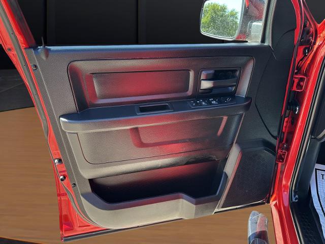 2020 Ram 1500 Express Crew Cab 4x4 5'7" Box