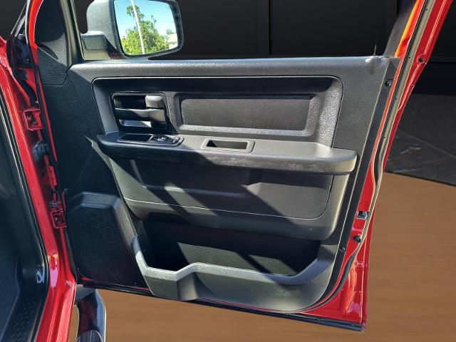 2020 Ram 1500 Express Crew Cab 4x4 5'7" Box