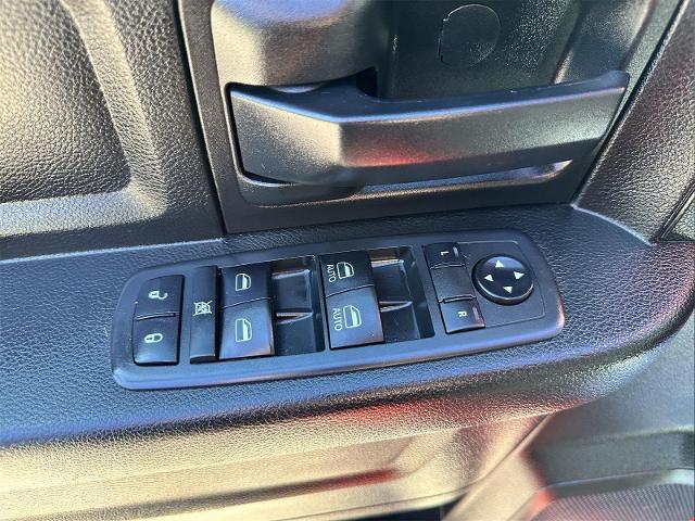 2020 Ram 1500 Express Crew Cab 4x4 5'7" Box