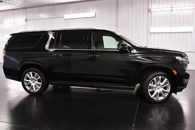 2024 Chevrolet Suburban 4WD High Country