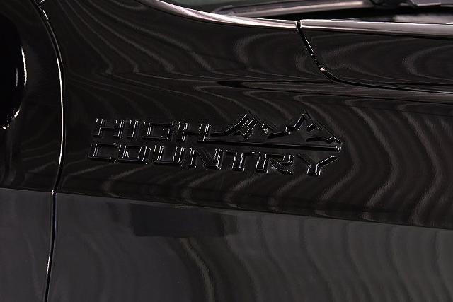 2024 Chevrolet Suburban 4WD High Country