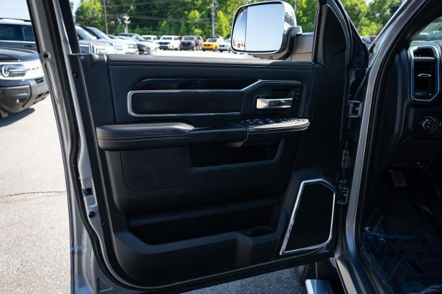 2022 Ram 3500 Laramie Crew Cab 4x4 8' Box