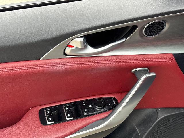 2022 Kia Stinger GT1