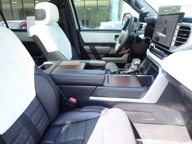 2025 Toyota Sequoia Capstone