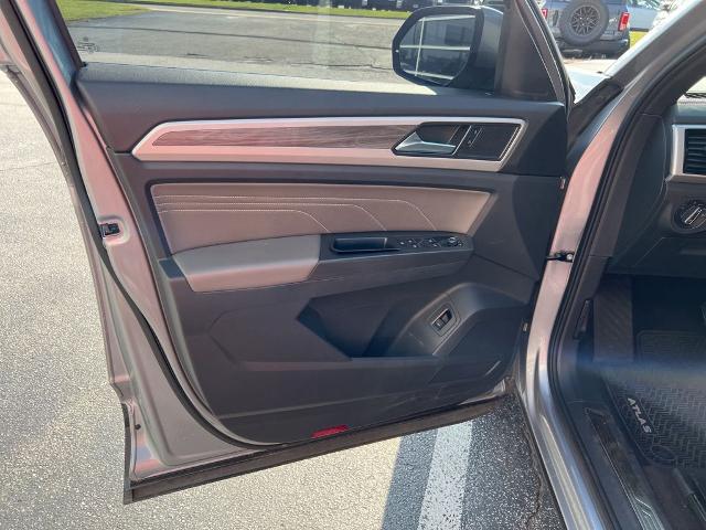 2022 Volkswagen Atlas Cross Sport 2.0T SE w/Technology