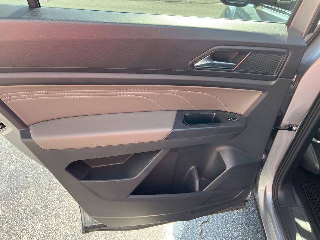 2022 Volkswagen Atlas Cross Sport 2.0T SE w/Technology