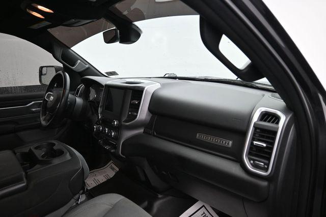 2022 Ram 1500 Big Horn Crew Cab 4x4 5'7" Box