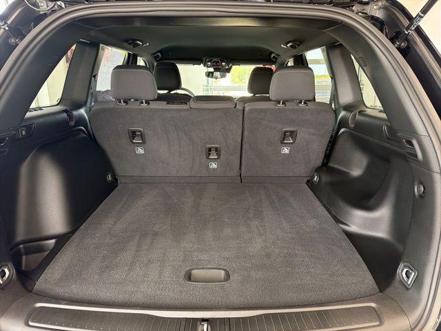 2024 Jeep Grand Cherokee Laredo 4x4