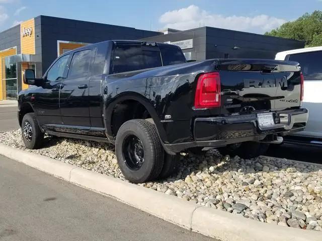 2026 Ram 3500 Laramie Mega Cab 4x4 64 Box