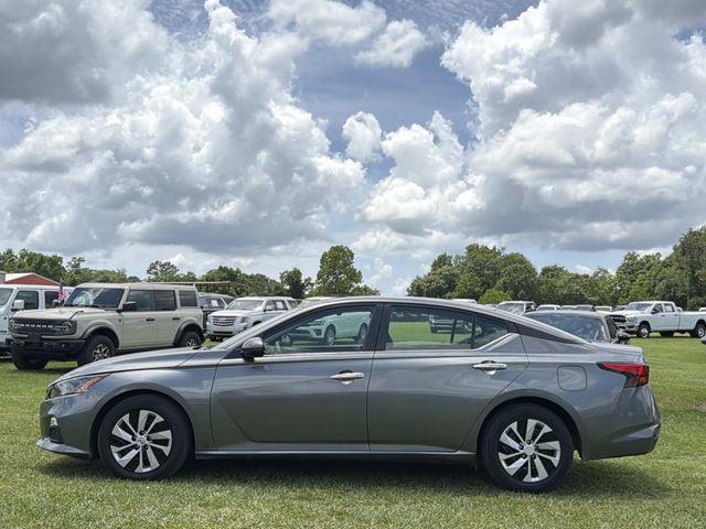 2022 Nissan Altima S FWD