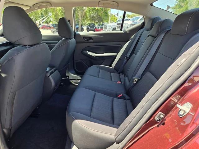 2024 Nissan Altima SV FWD