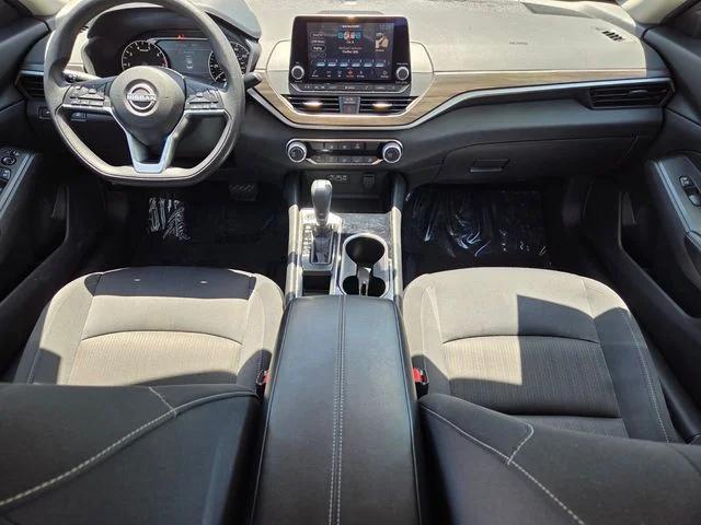 2024 Nissan Altima SV FWD