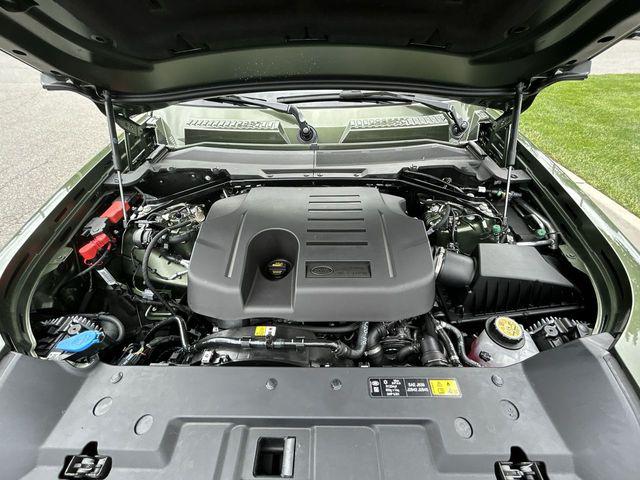 2026 Land Rover Defender P400 X-Dynamic SE