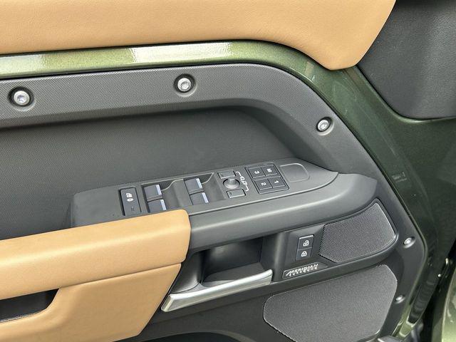 2026 Land Rover Defender P400 X-Dynamic SE