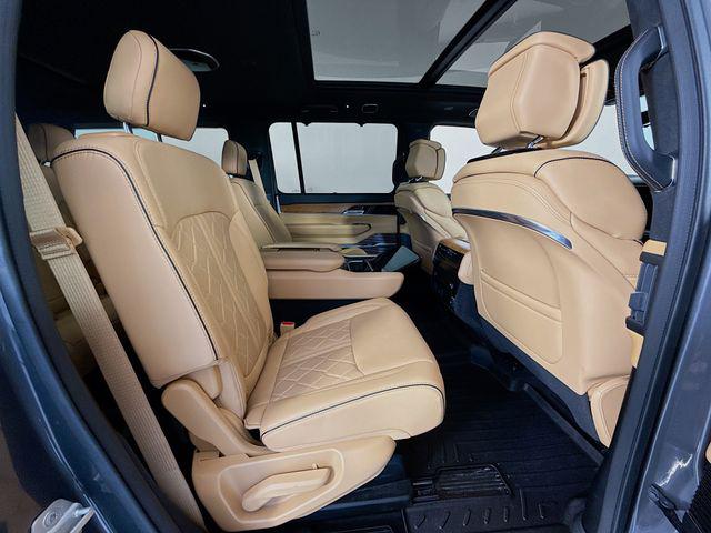 2024 Jeep Grand Wagoneer L Series III 4x4