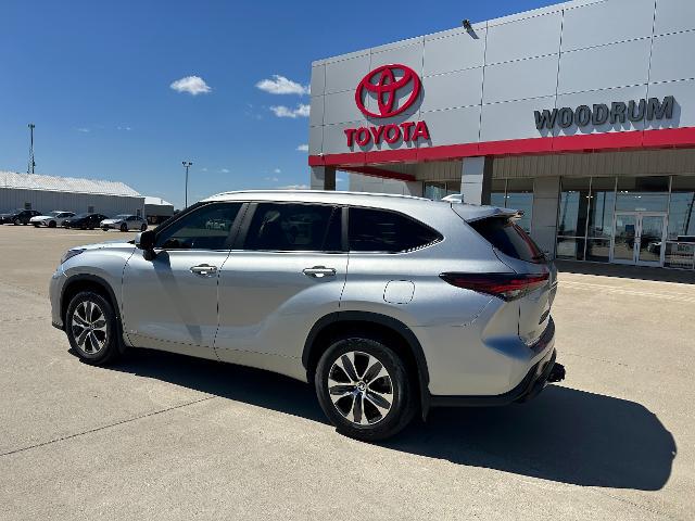 2024 Toyota Highlander Hybrid XLE