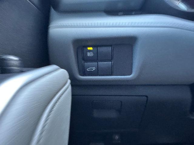 2024 Toyota Highlander Hybrid XLE