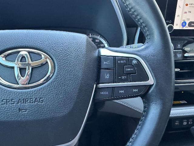 2024 Toyota Highlander Hybrid XLE