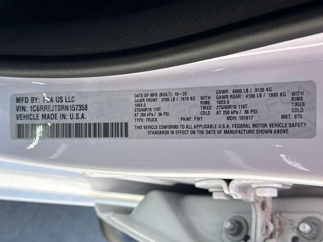 2024 Ram 1500 Laramie Crew Cab 4x2 5'7" Box