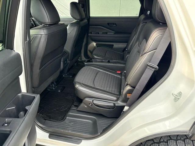 2024 Nissan Pathfinder Rock Creek 4WD