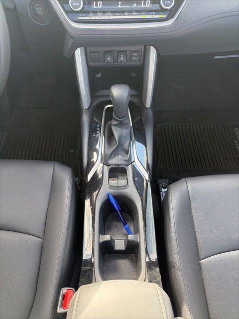 2025 Toyota Corolla Cross XLE