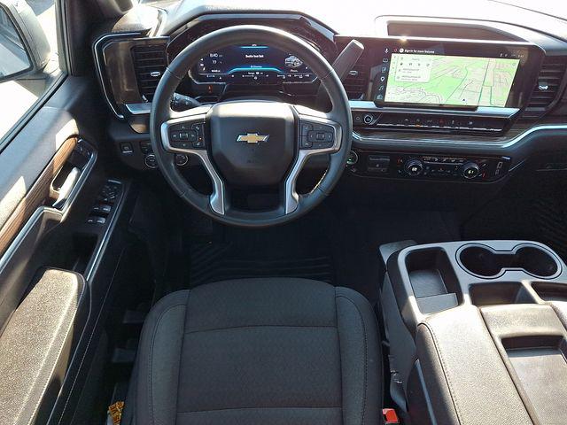 2025 Chevrolet Silverado 1500 4WD Crew Cab Standard Bed LT
