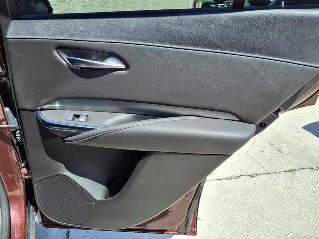 2023 Cadillac XT4 FWD Premium Luxury