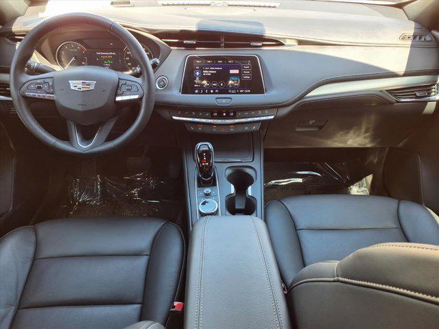 2023 Cadillac XT4 FWD Premium Luxury