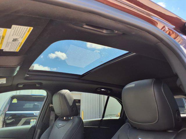 2023 Cadillac XT4 FWD Premium Luxury