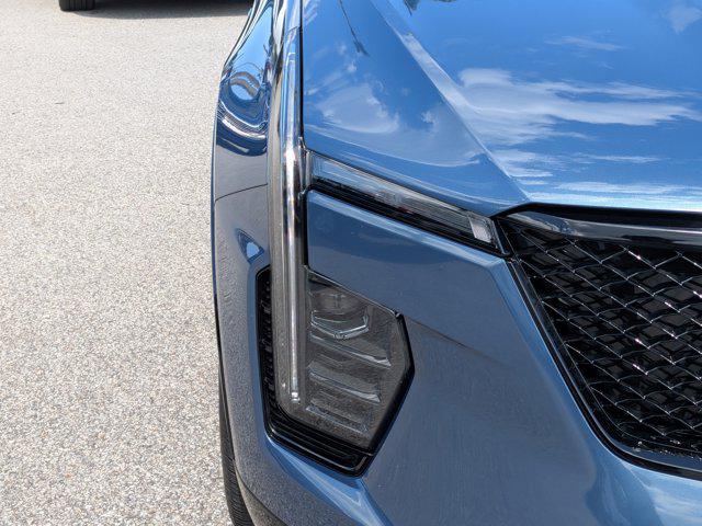 2024 Cadillac XT4 FWD Sport