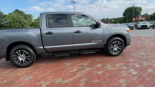 2023 Nissan Titan Crew Cab SV 4x2