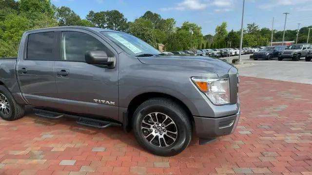 2023 Nissan Titan Crew Cab SV 4x2