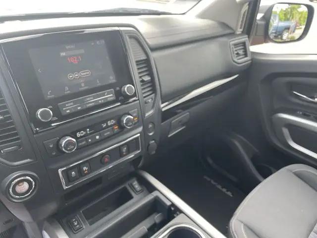 2023 Nissan Titan Crew Cab SV 4x2