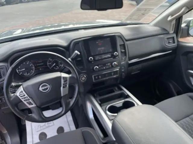 2023 Nissan Titan Crew Cab SV 4x2