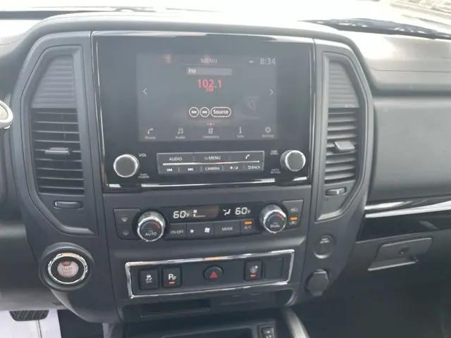 2023 Nissan Titan Crew Cab SV 4x2