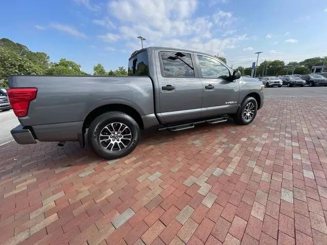 2023 Nissan Titan Crew Cab SV 4x2