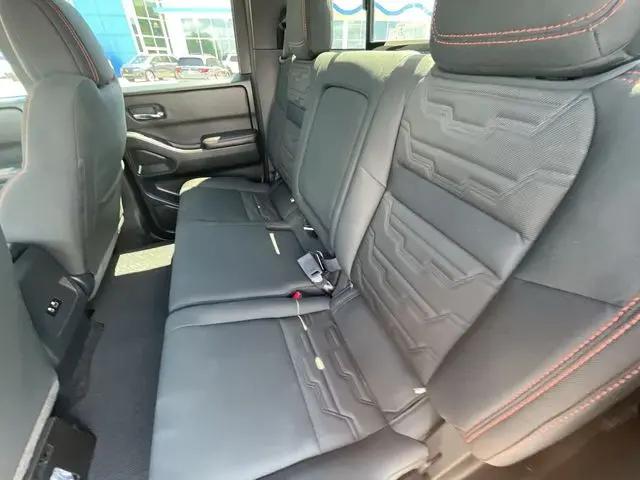 2025 Nissan Frontier Crew Cab PRO-X 4x2
