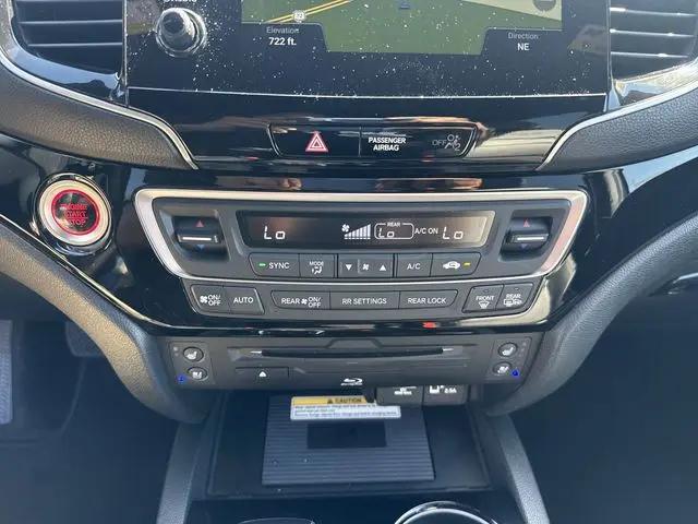 2022 Honda Pilot AWD Black Edition
