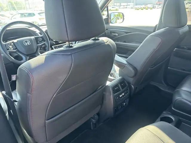2022 Honda Pilot AWD Black Edition