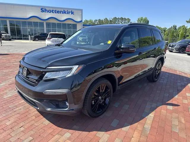 2022 Honda Pilot AWD Black Edition