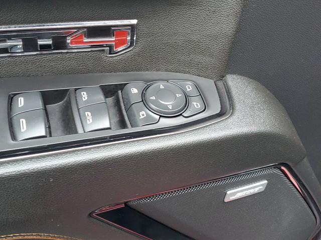2023 GMC Sierra 1500 4WD Crew Cab Short Box AT4