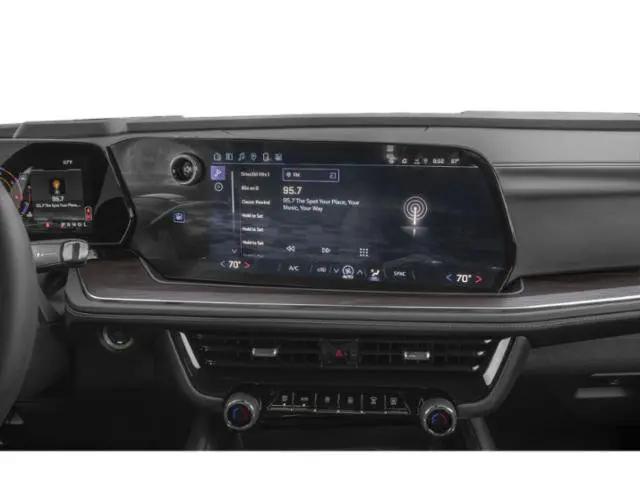 2026 Chevrolet Suburban LS, 4WD