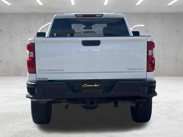 2024 Chevrolet Silverado 2500HD 4WD Crew Cab Standard Bed Custom