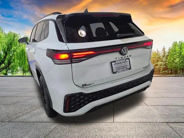 2026 Volkswagen Tiguan SE R-Line Black
