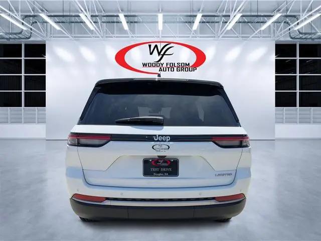 2026 Jeep Grand Cherokee Limited 4x2