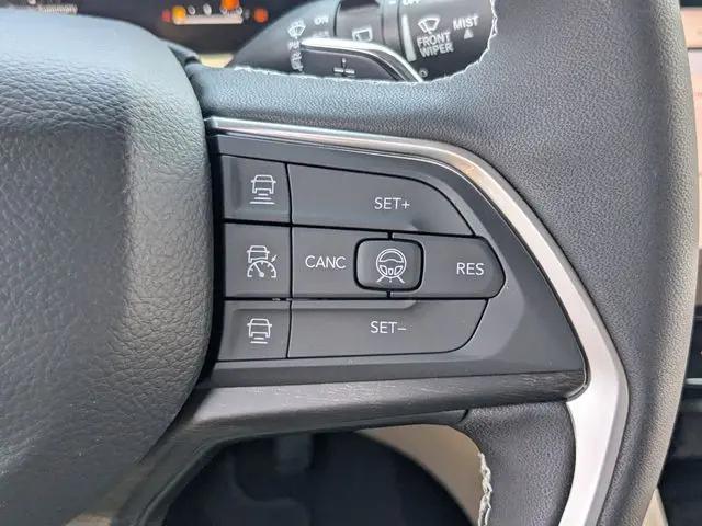 2026 Jeep Grand Cherokee Limited 4x2