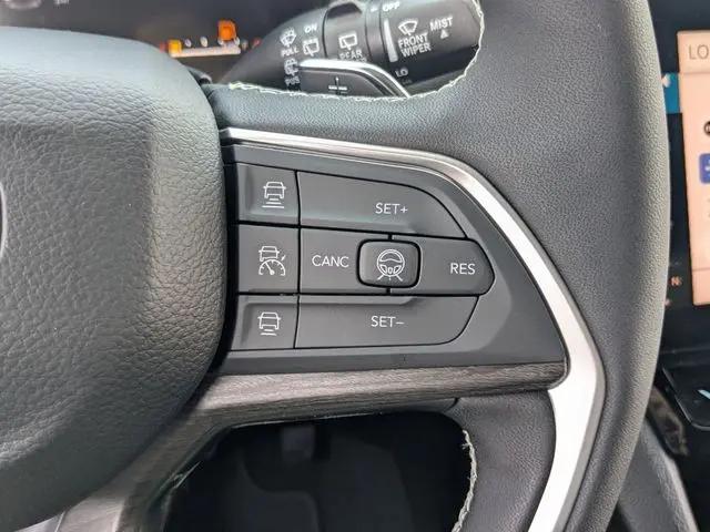 2026 Jeep Grand Cherokee Limited 4x2